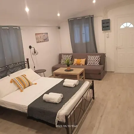 Cozy New In Tzanata Apartment Dhimisianata
